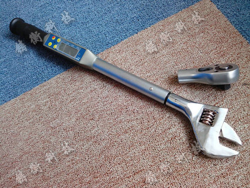 數顯扭力扳手圖片