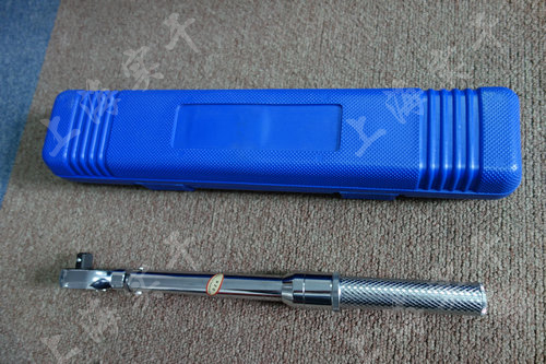 預置式扭矩扳手